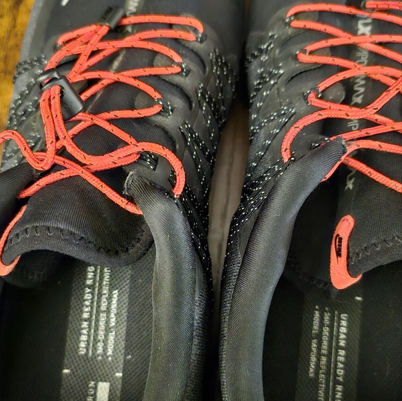 AIR VAPORMAX RUN UTILITY MENS US 11.5 - Picture 5 of 6